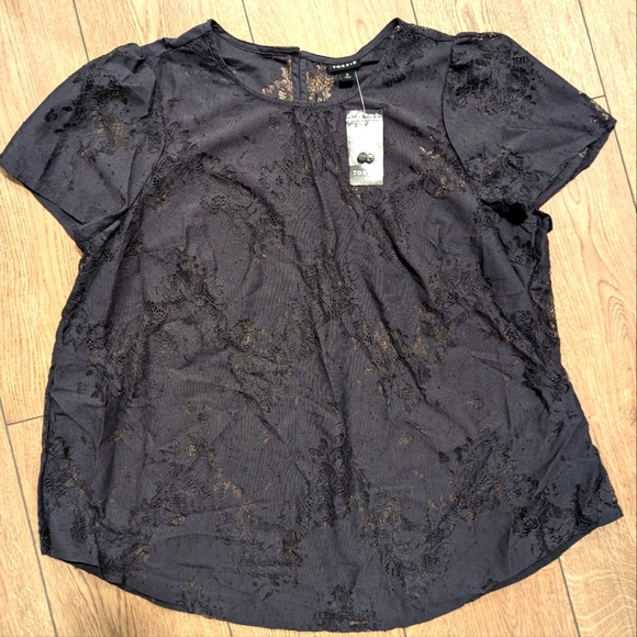 🆕 Torrid NWT Plus 0 0X Gray Abbey Lace Babydoll Top Blouse Shirt NEW - Picture 2 of 7